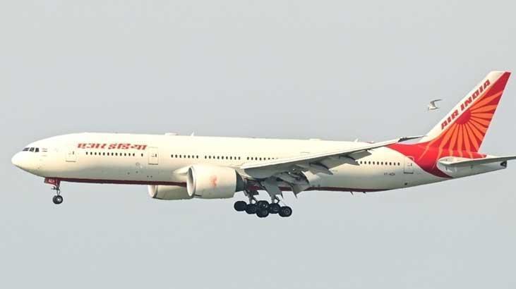 Hong Kong'dan Hindistan'a giden Air India uçağı, teknik arıza nedeniyle geri döndü