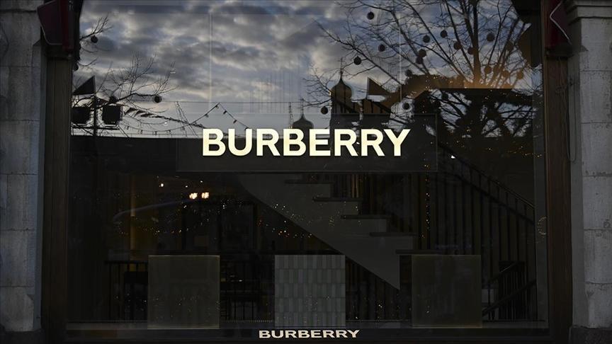 İngiliz Burberry 1700 kişiyi işten çıkarmayı planlıyor