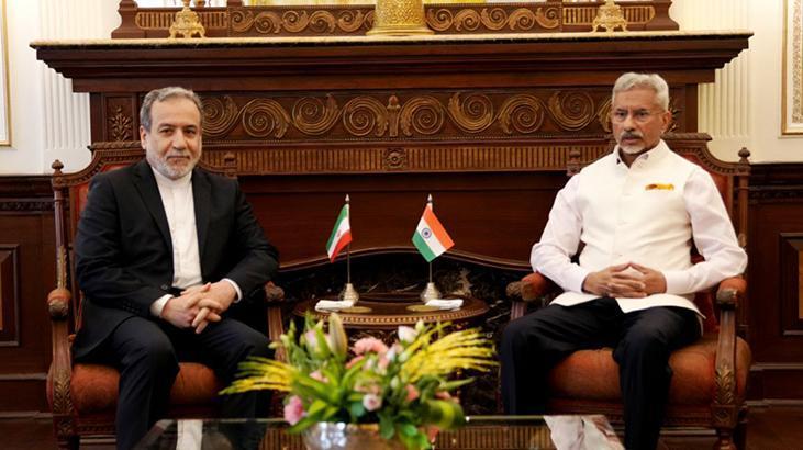 İran ile Hindistan dışişleri bakanları bir araya geldi