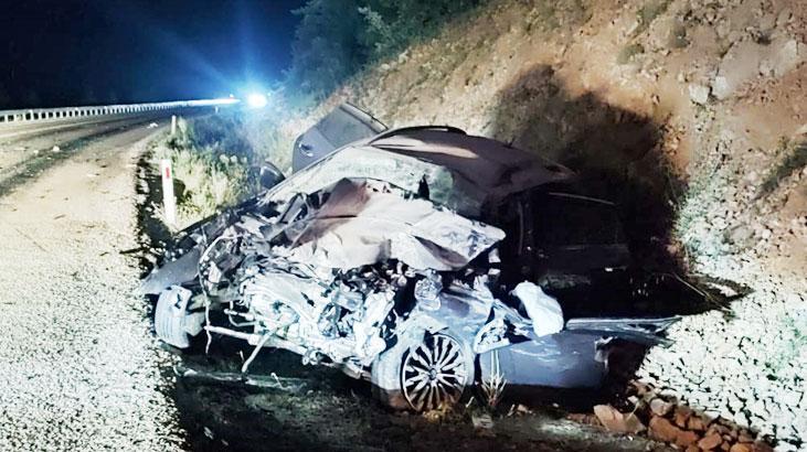 Konya'da yolcu otobüsü ile otomobil çarpıştı! Ölü ve yaralılar var